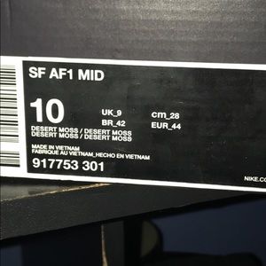 Nike SF mid tops size 10